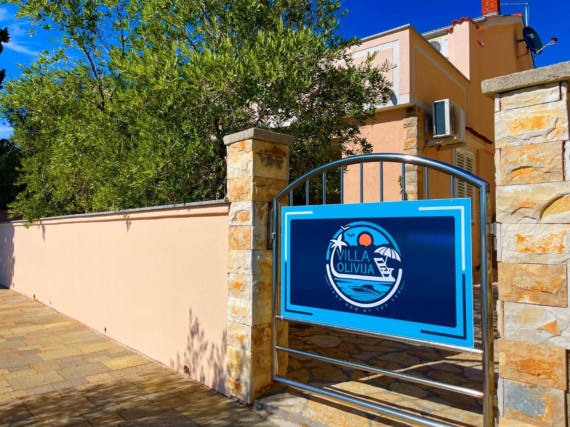 Villa Olivija-Direkt Am Strand! Stara Novalja Bagian luar foto